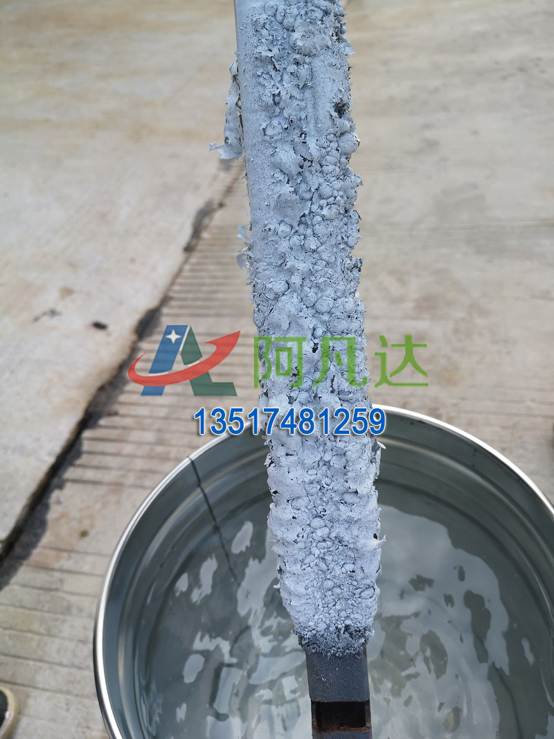 格栅环保脱漆处理现场
